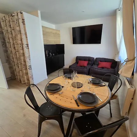 L'ancienne Ferme Du Chateau Entre Paris Et